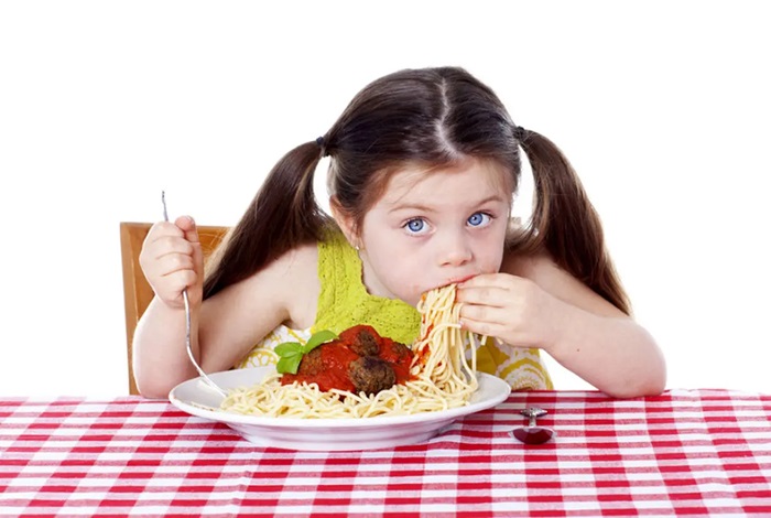تحقیق در مورد چرا انسان باید به غذایش دقت کند