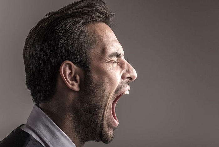 تحقیق در مورد چگونه خشم خود را کنترل کنیم