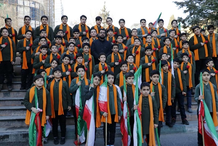 متن مجری برای دعوت از گروه سرود