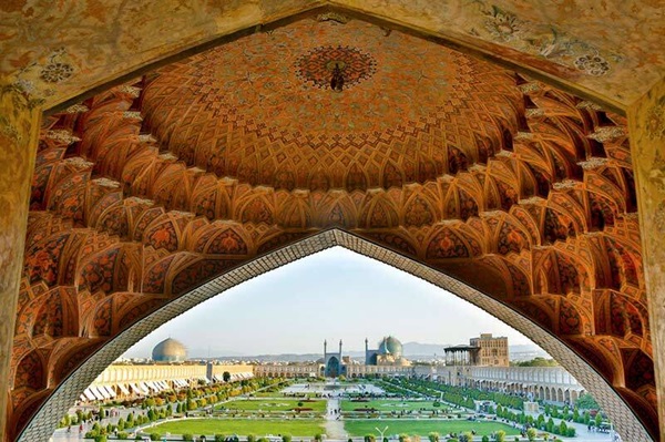 سردر قیصریه